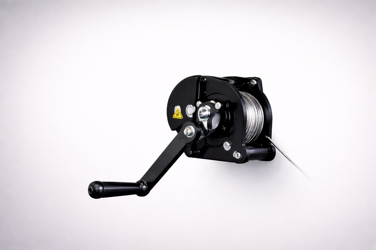 BD1: Manual winch operation with automatic brake